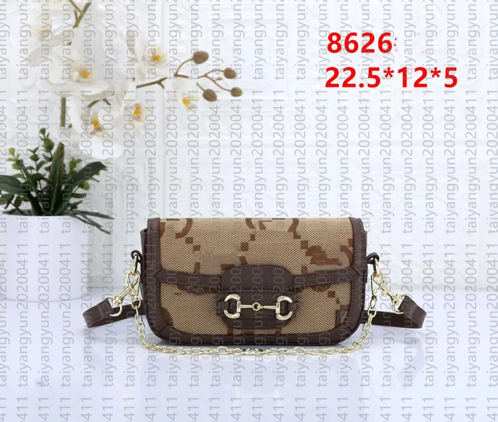 Luxury Designer Cherry Mini Flap Crossbody Bag Italy Brand Double Letter Women Shoulder Bag High Quality Lady Genuine Leather Woc Chain Sacoche Bags Coin Purse