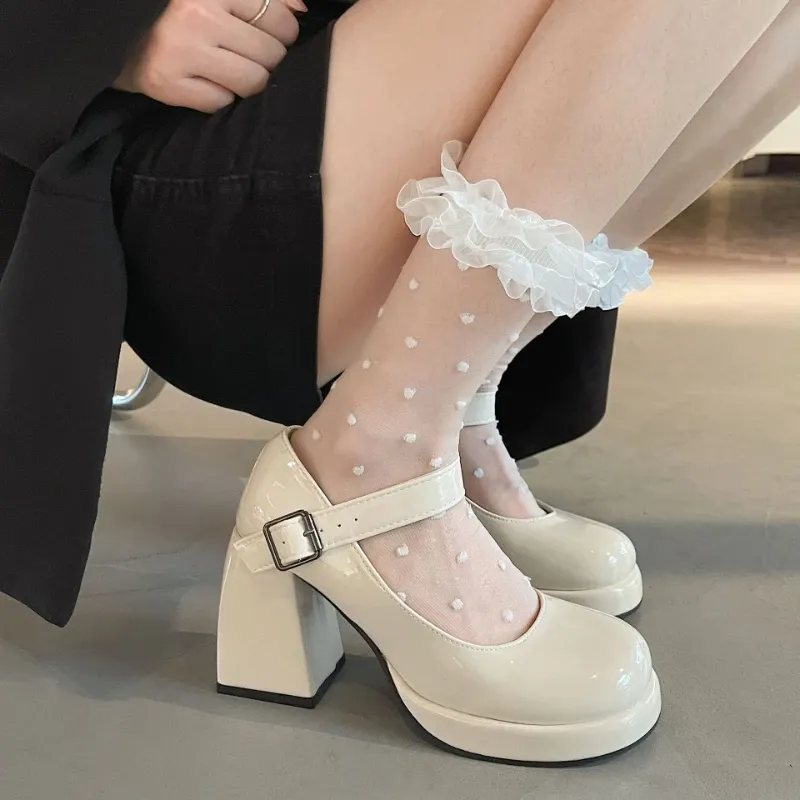 Pompes chaussures vintage femmes pompes 2023 new blanc platfoem mary jane lolita chaussures rond sangle hauts talons filles chaussures cosplay