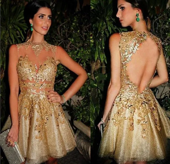 2017 Sexy Gold Short Cocktail Dresses Sheer Neck Sleeveless Appliques Beaded Tulle Illusion Mini Open Back Evening Party Dress Pro2224198