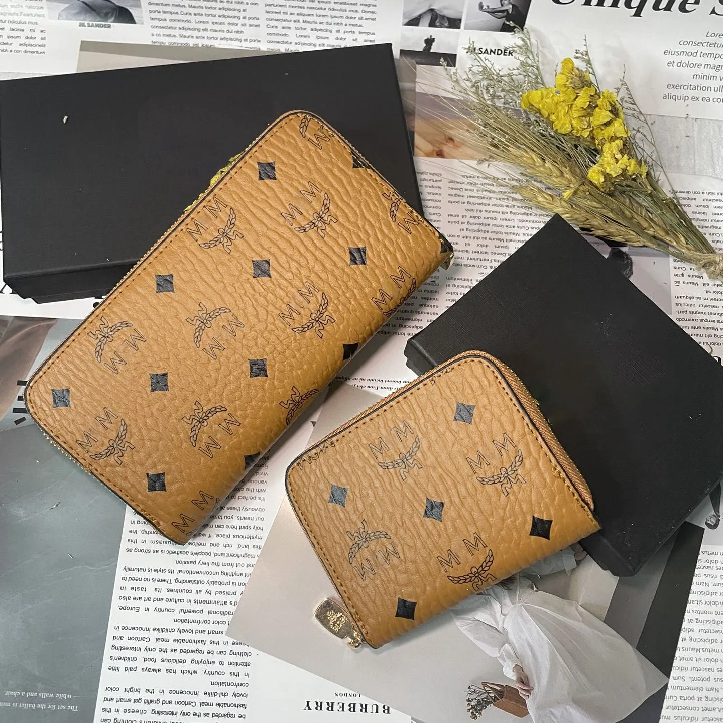2024Designer MCM Style Wallet Crossbody Purse with Card Slots for Men Women