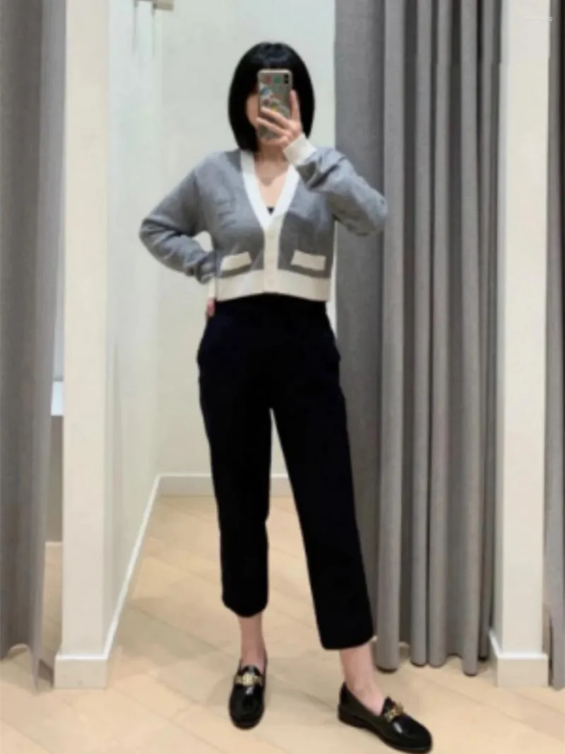 Women's Knits Gray Knit Cardigan Spring 2024 V-Neck Letter Embroidery Preppy Style Single Breasted Ladies Jumper