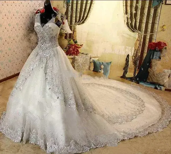 Dresses Elegant Real Photo Wedding Dresses For Woman White Tulle Luxury Ball Gown Wedding Party Dress Bling Beaded vestidos de Novia Vinta