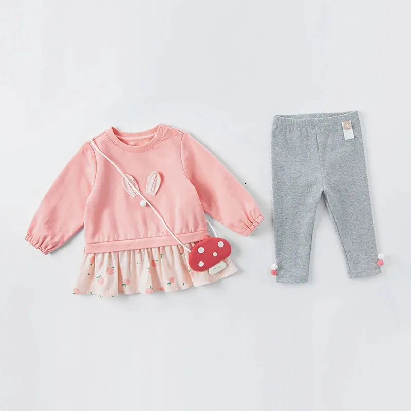 Dave Bella 2pcs Baby Girls Clothes Set Spring Automne Automne Toddler Robe Tops Pantalons solides Ensembles de tissus pour enfants avec sac DB3222377 240327