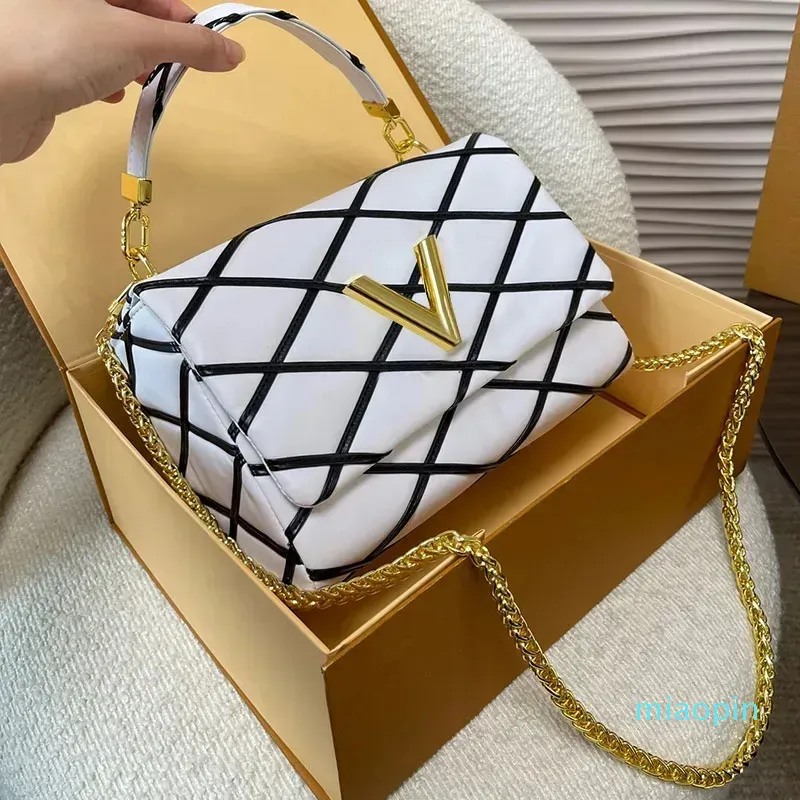 10 En kedjepåse Kvinnor Designer Bag Luxurious Lambskin Crossboyd quiltat mönster axel topphandtag handväska klaff twist lås handväska spegel kvalitet