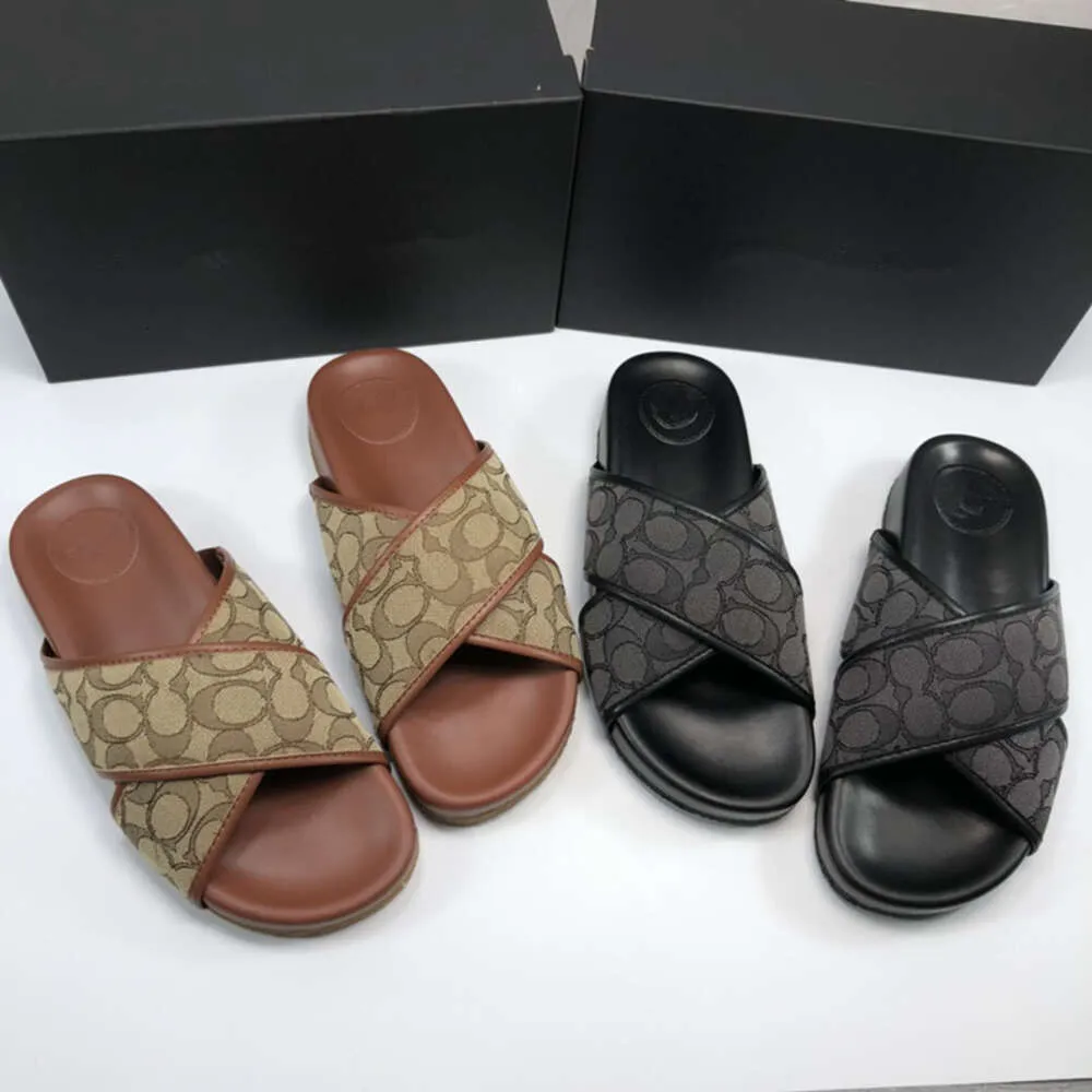 Designer Coache Coaches Shoes New Mens Casual Slippers with Thick Soles Loose and Versatile Inner Waist Elastic Band Design Can Handle Both Fat and Thin Feet