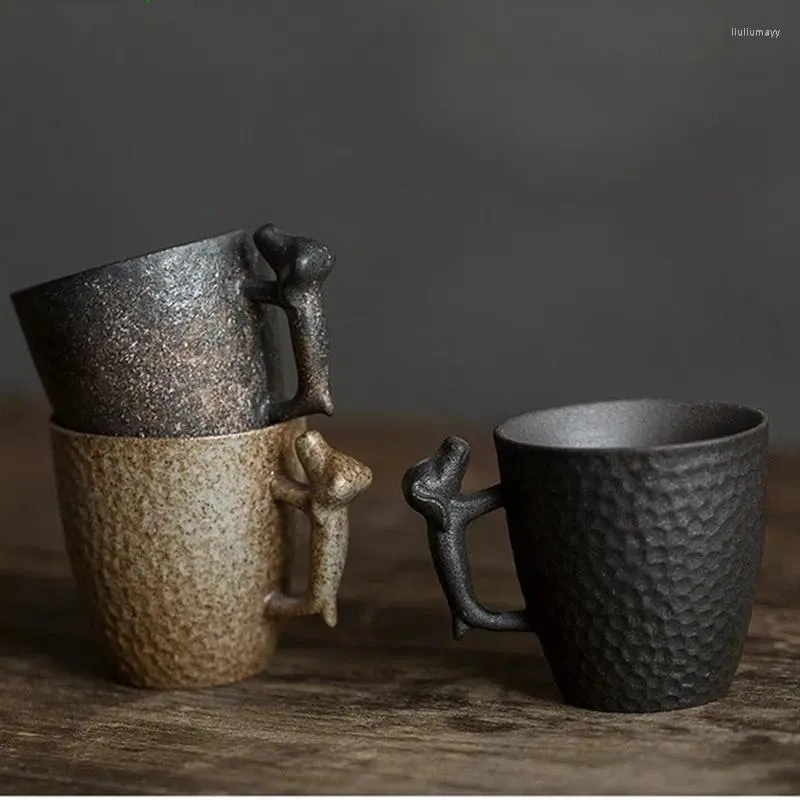 Xícaras pires de chá de chá retro criativo com alça de alça de porcelana de porcelana caneca caça de café de caça de café stoare xadrez de xícara de chá japonês