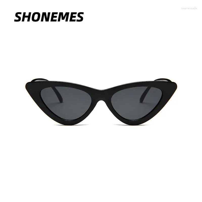 Solglasögon Shonemes Cat Eye Stylish Women Eyewear Inverterad Triangle utomhus UV400 Solglasögon för damer
