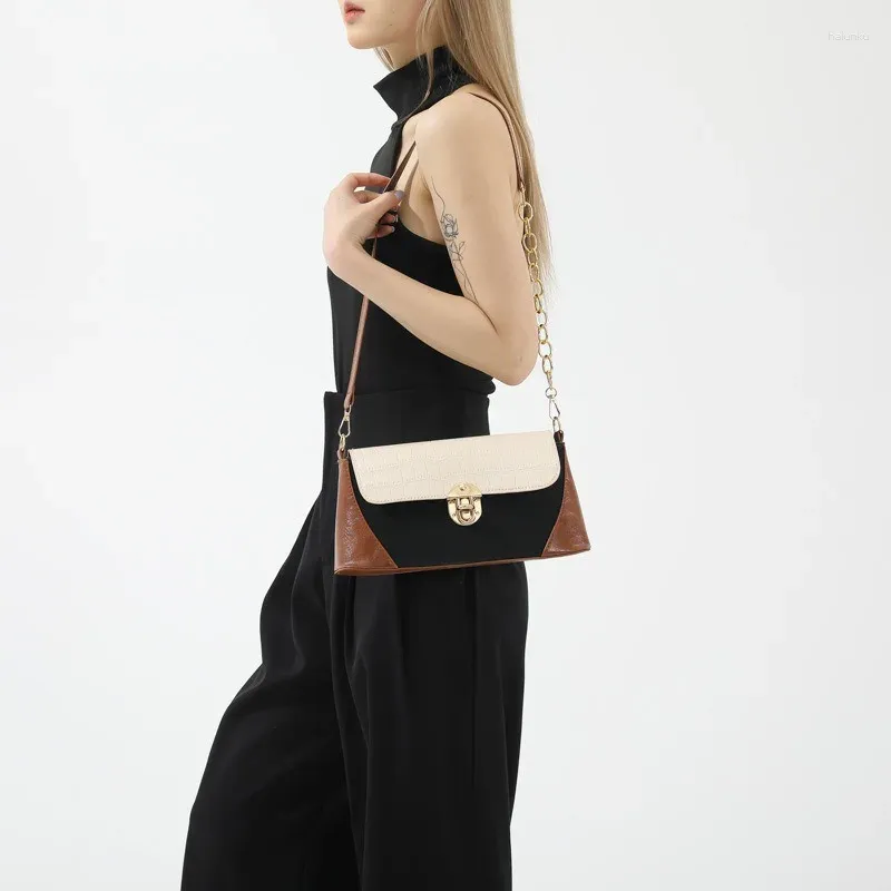 Сумки на плечах 2024 Модная повседневная сумка женщина ретро контрастная цветовая цветовая цепь сплайсинг