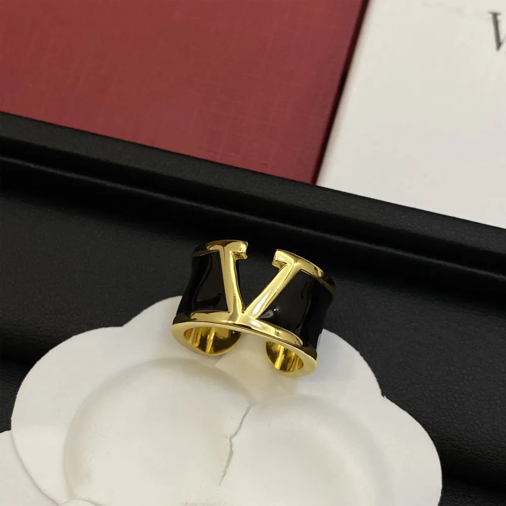 Luxus Mode Ring Liebe läutet hohe Qualität für Frauenmänner Titan mit voller Diamant für Frauen Mann Ringe Verlobungs Hochzeitsfeier Geschenkgroßhandel Großhandel