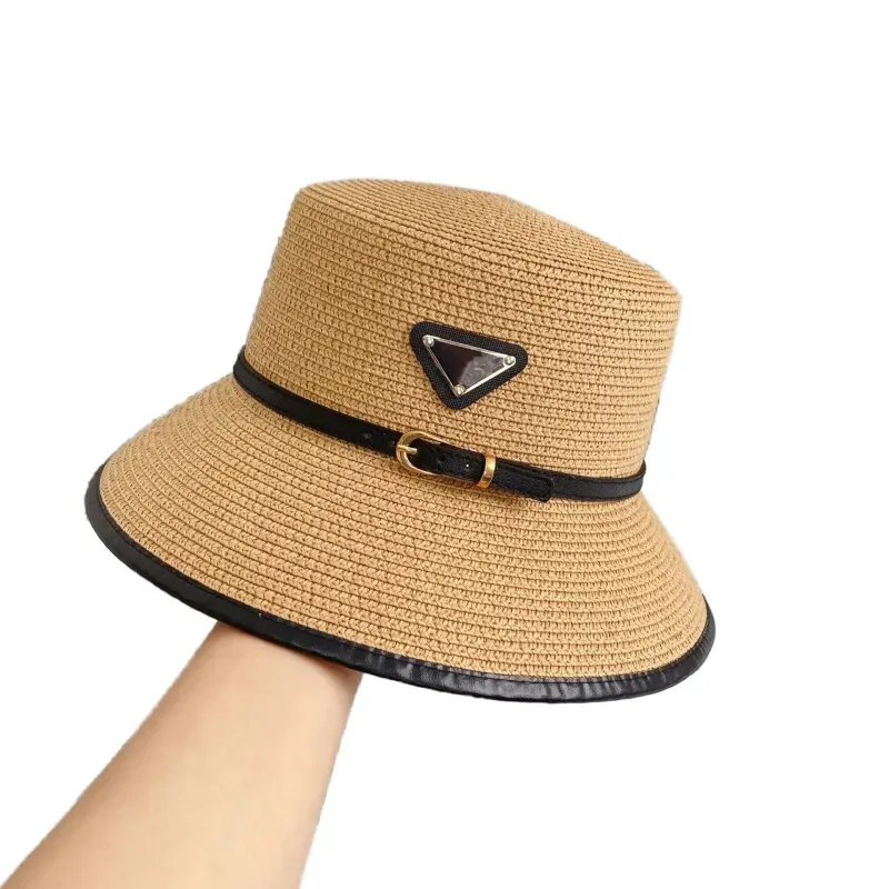 Sunshade sombreros clásicos de sombrero de paja diseñador de sombrero de cubo de bucos con sombrero de playa diseñadores de sombrero de playa para mujeres Casquette luxe triángulo de verano sombreros fashi