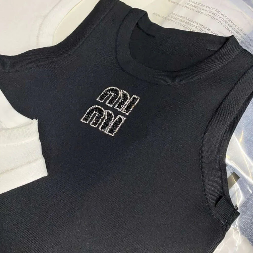 Casual Women Vest Designer Tank Tops Womens Fashion Rhinestone Letters Graphic Vest High End Round Neck Sleeveless T Shirts