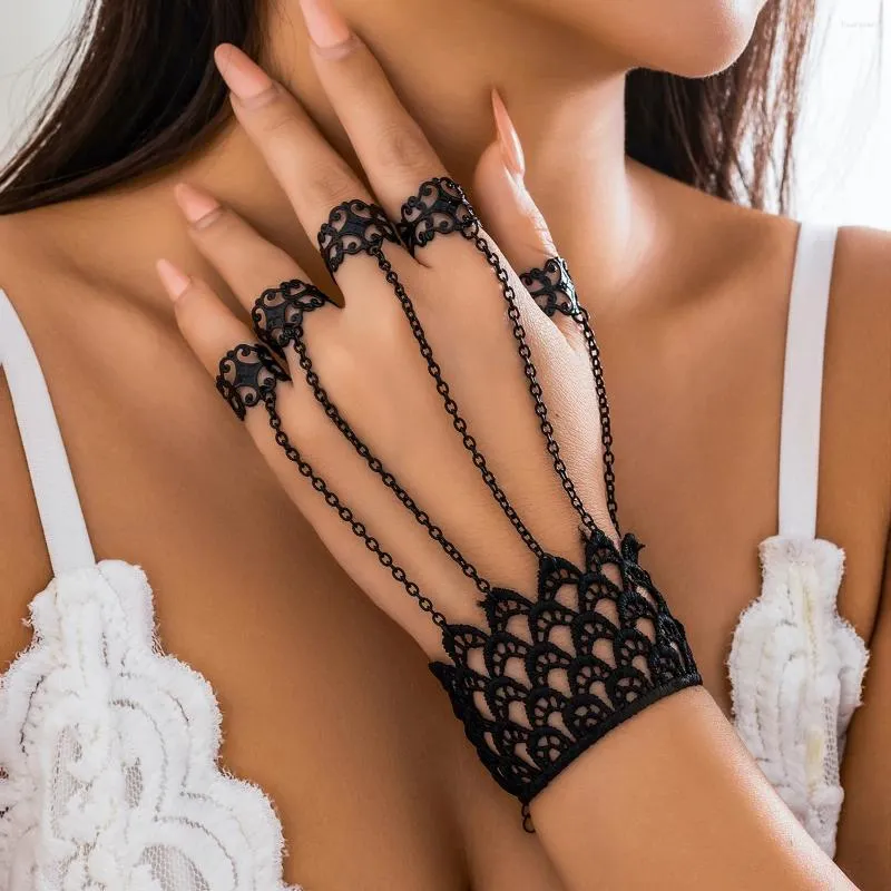 Bracelets de charme LACTEO Gothic Black Dinger Ring Bracelet en dentelle pour les femmes TRENDY Connect Chain à main Brangle Jewelry Party Girls Girls