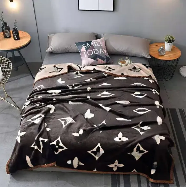 Top Double-Layer Thickened Affordable Luxury Style Fleece Blanket Composite Velvet Blankets Thermal