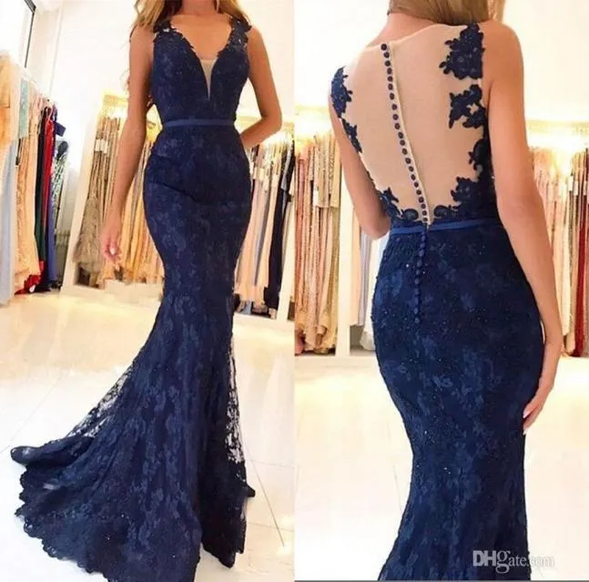 Nieuwe elegante 2018 Dark Navy Lace Mermaid Prom Dresses Mouwloze kralen Appliques Vestido de Festa Lange avond Pageant Pareple Jurken6674194