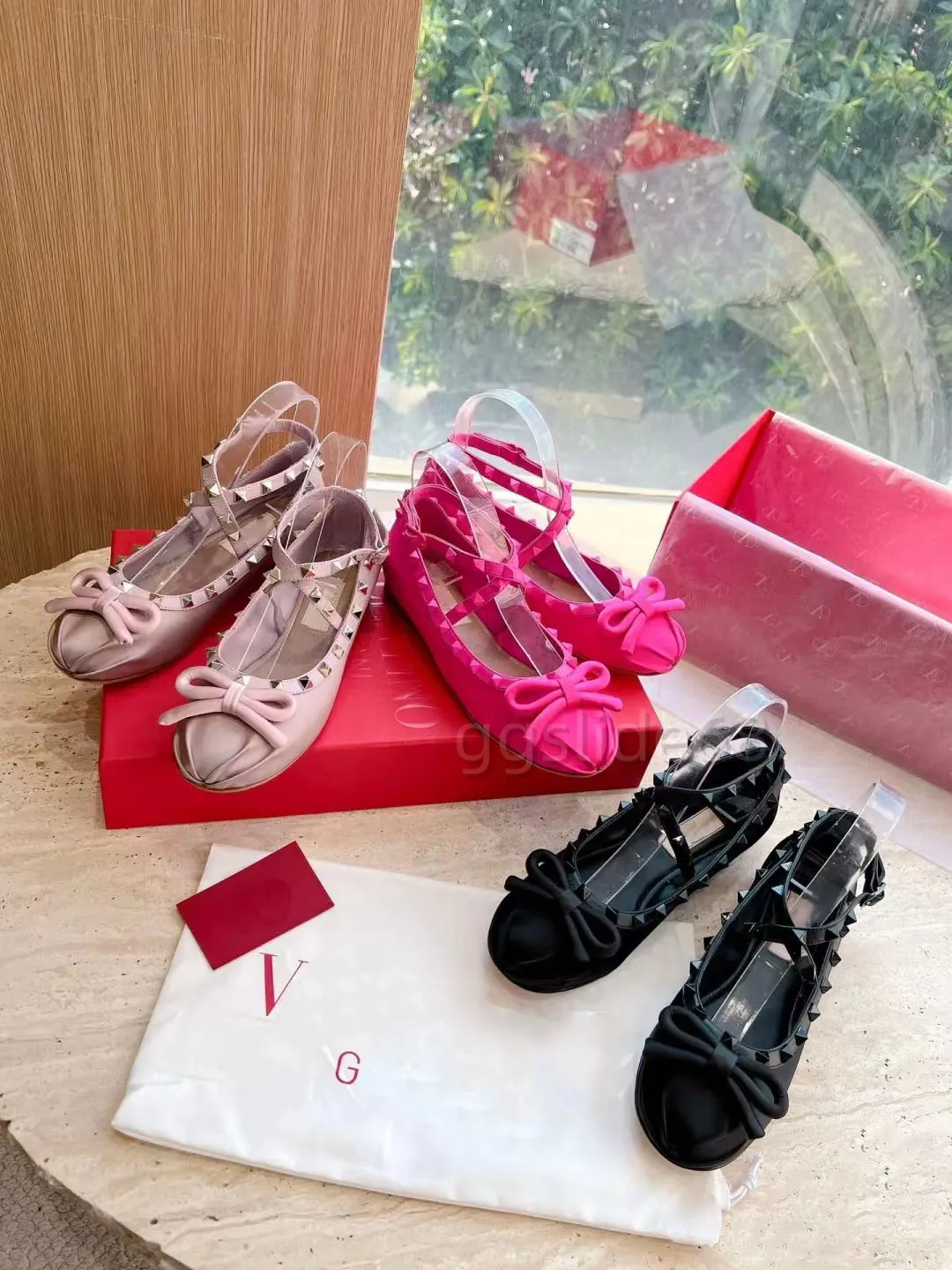 Luxury designer v rivets ballet flats shoe women bowtie silk satin slip on round toe ladies dress fashion soft sole shoes size 35-40