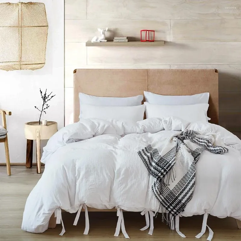 Sängkläder sätter Offworld Luxury Bed Set Quilt Cover Pure Color Simple King-Dise Disvet Home Textiles Without Sheet