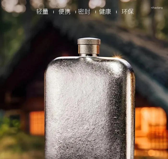 Hip Flasks Pure Titanium Small Wine Bottle 2 3 4 Two Pack Baijiu Metal Portable Outdoor Steel Round