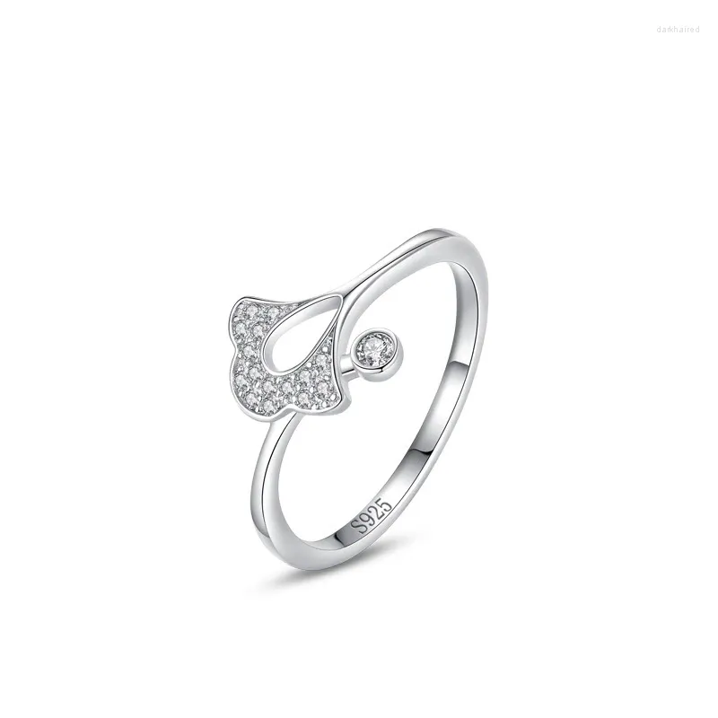 Anelli di cluster s925 anello a forma di ventola in argento sterling per donne in Giappone e Corea del Sud con un temperamento minimalista Ginkgo Leaf intarsiato