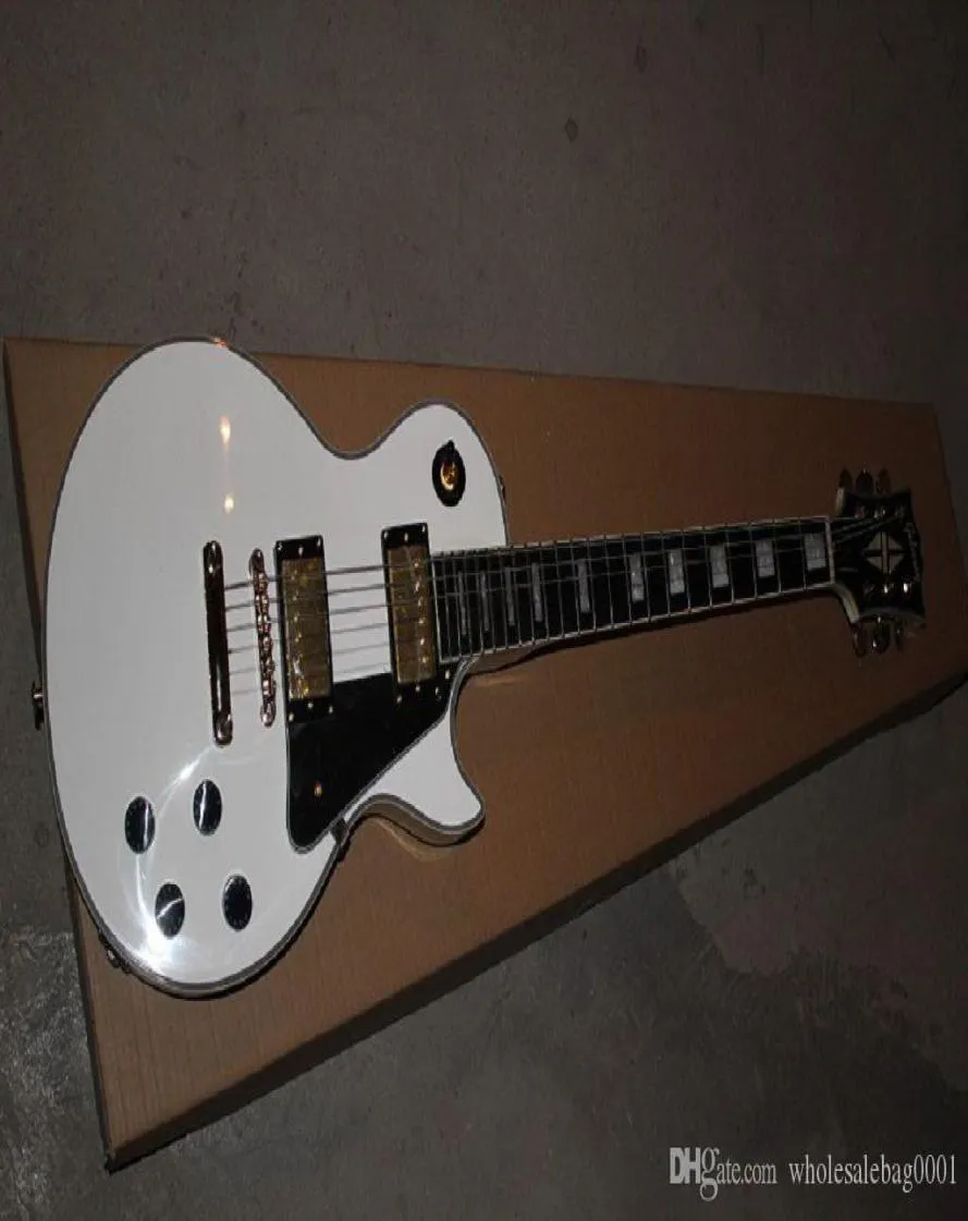 トップ品質の新しいスタイルGood Fingerboard G LP Custom White Electry Guitar with Golden Hardware1630071