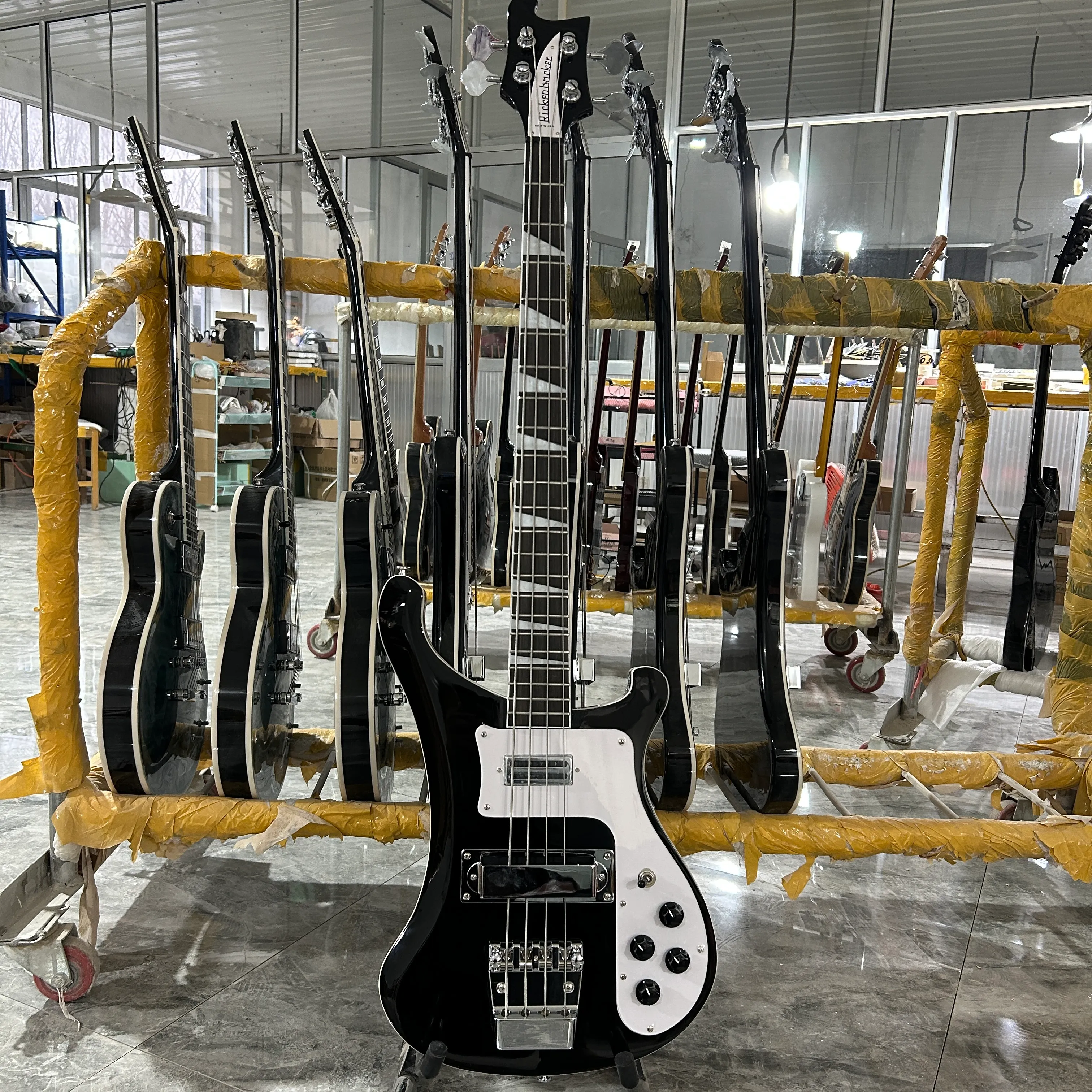4 Strings Black 4003 Electric Bass Guitar Chrome Hardware One PC Neck & Body Good Binding Body Dual Output Ric China Bass