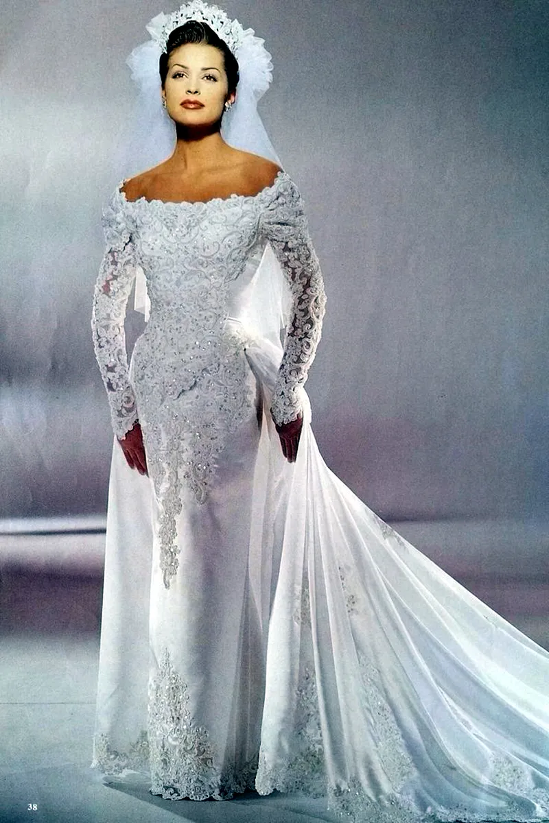 Vintage Lace Mermaid Wedding Dress with Detachable Train and Long Sleeves