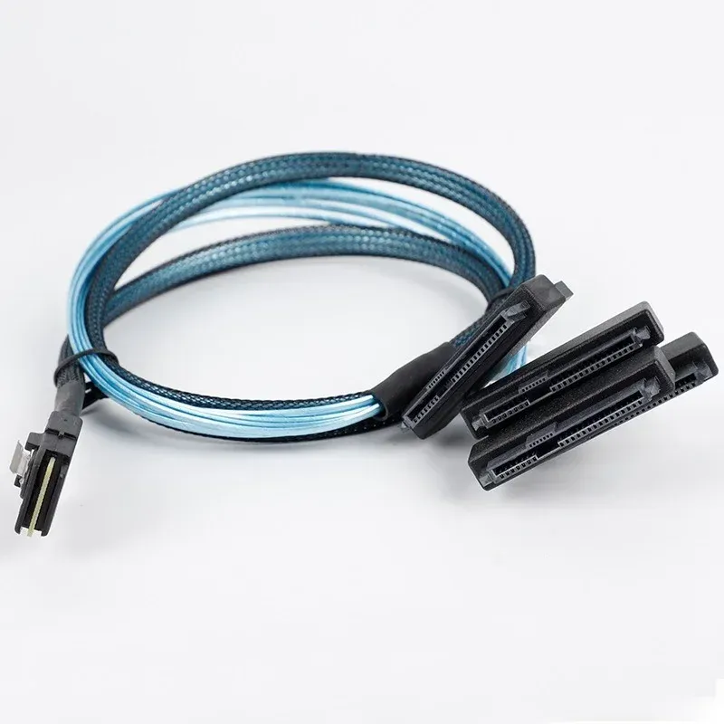 Intern 36-stift Mini SAS SFF-8087 kabel för anslutning till värd till 4 SFF-8482 Mål SAS hårddisk och SATA-effekt med 50 cm längd