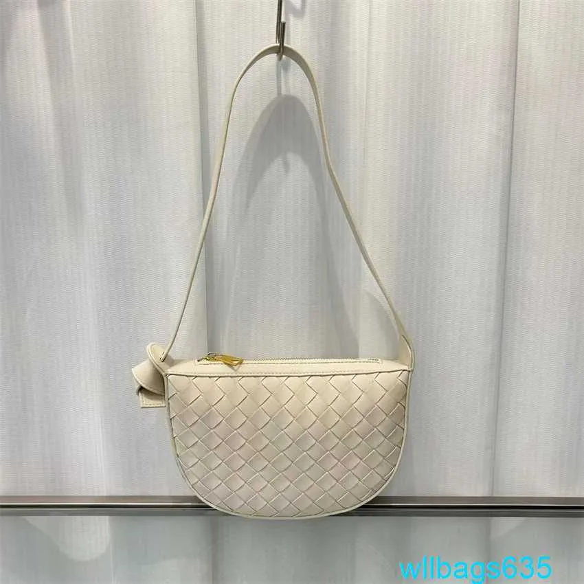 Sunrise Shoulder Bags Half Moon Zipping Bag Bottegvvenet läderhandväska B Family Woven äkta läder kvinnors väska handhållen mode versatil har logotyp hbcpf8