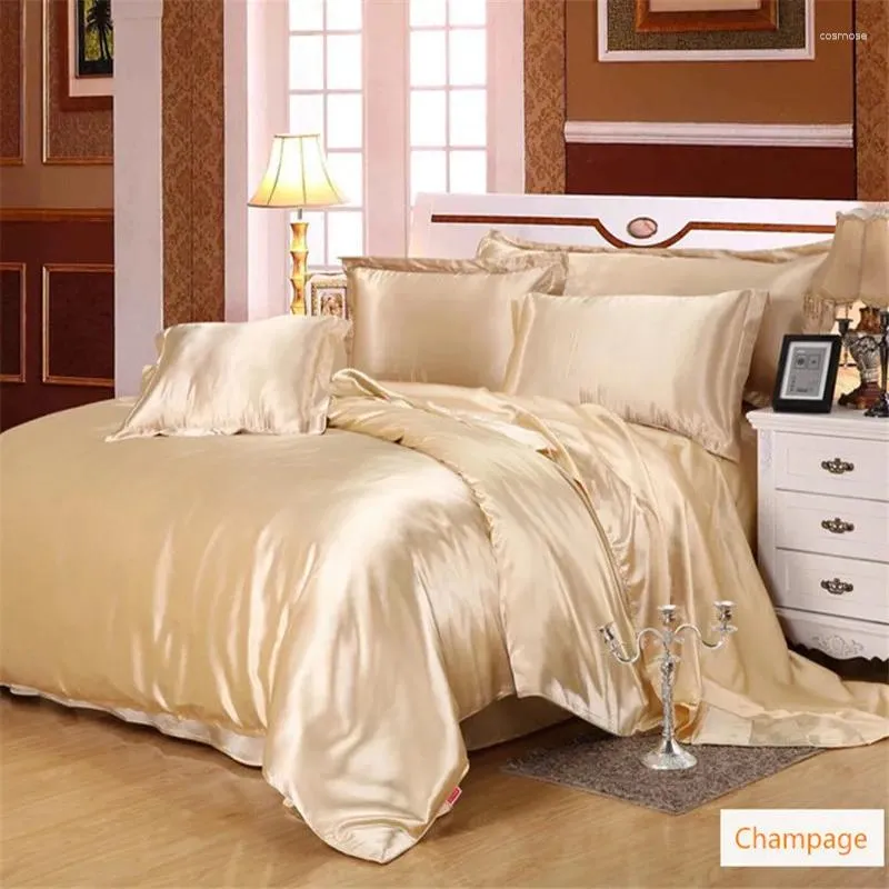 Sängkläder sätter 4 bitar set ark täcke täckning 22 mm mullbärsilk sömlösa vit champagne rosa silver kung anpassar