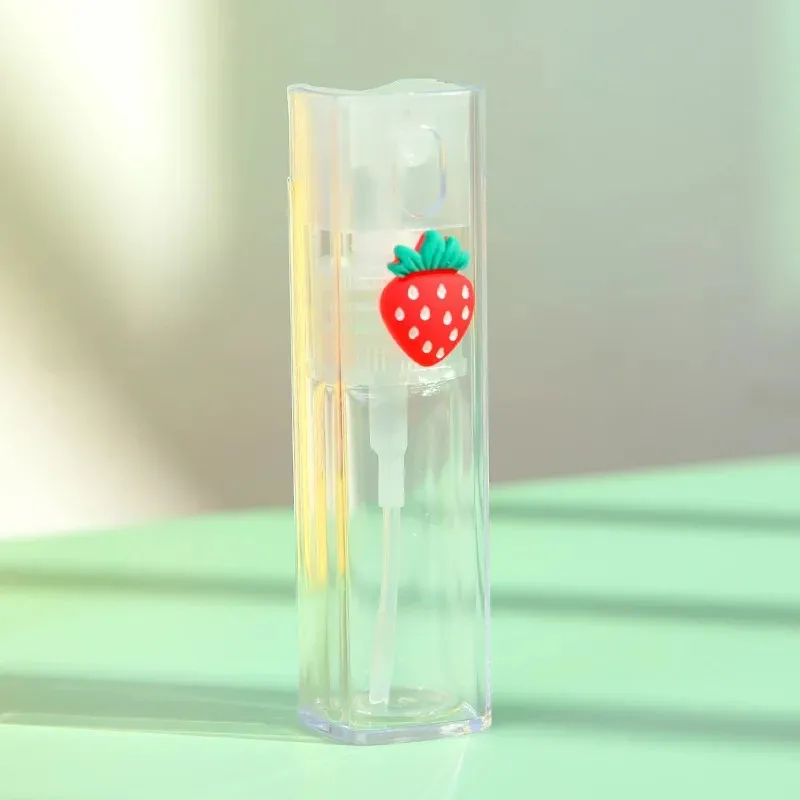 Refillable Spray Bottle Travel Sub-bottling Perfume Spray Bottle Cute Strawberry Peach Empty Spray Bottle Travel Accessories