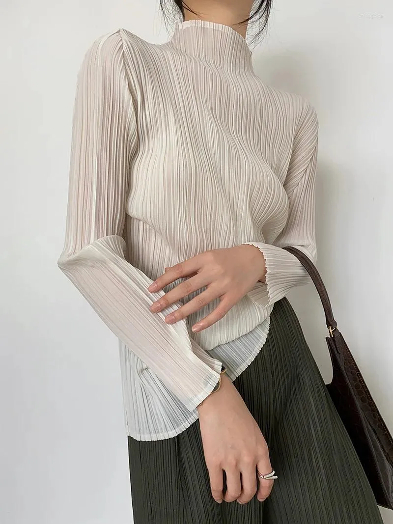 Kvinnors T-skjortor Alsey Miyake Pleated Women Topps High Fashion Designer Estetiska kläder Bekväma kausal långärmad Turtleneck T-shirt