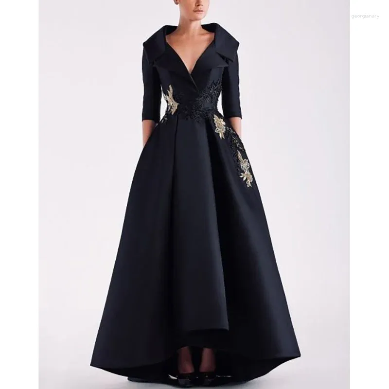 Robes de fête Robe de soirée noire luxueuse V-colme Appliques à manches demi-manches