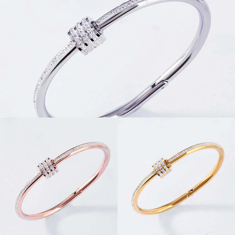 Love Gold Bracelet Nail Bracelet Designer Bangles For Women Heren Roestvrijstalen legering Armband18k Geplaatste gouden zilveren Rose Jewelry Diamond armbanden 2024 212