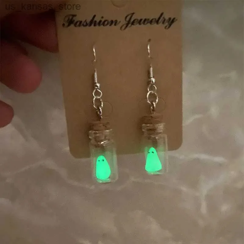 Charm New Ghost in Bottle Earrings Glow in the Dark Ghost Dangle Earring Luminous Halloween Jewelry for Women Gift240408