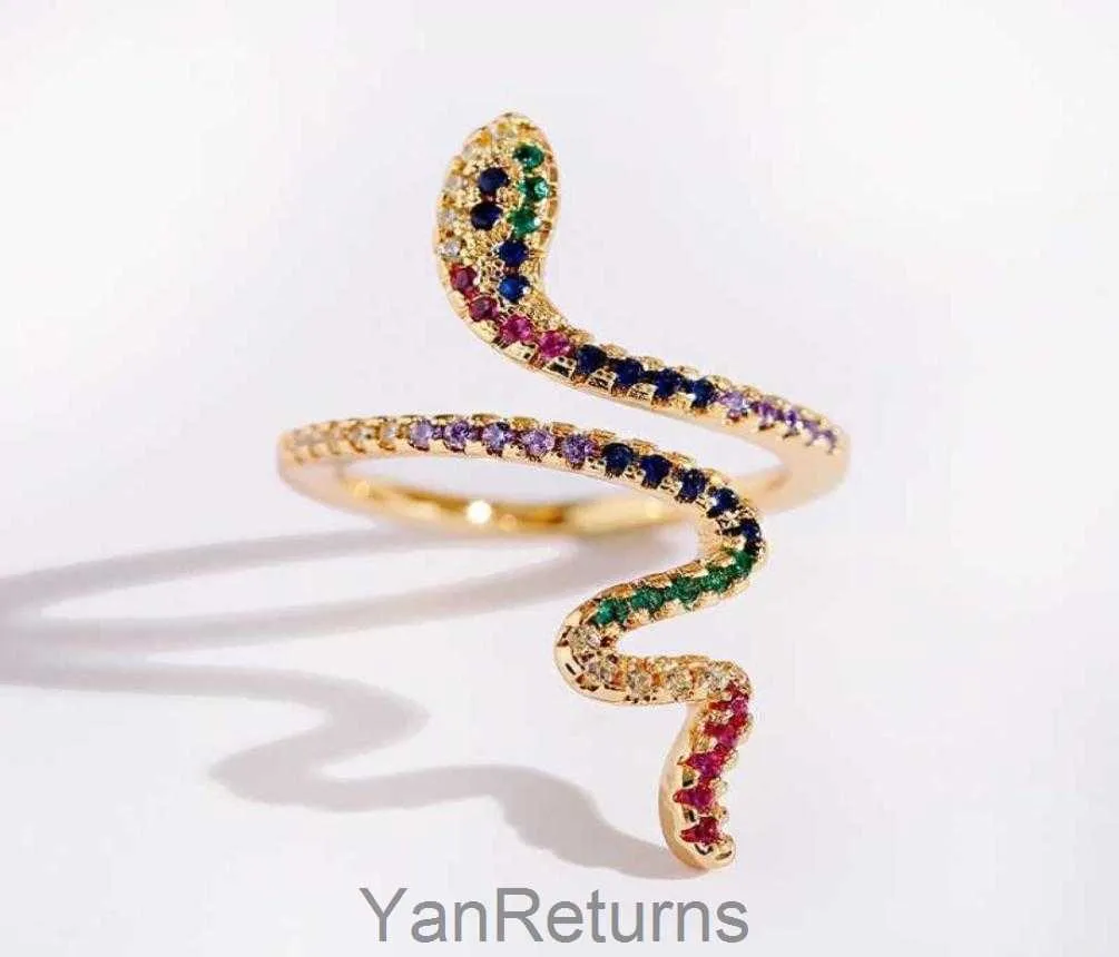 2020 Joyeria Mujer stapelbare ringen slangenringen voor vrouwen goud kleur helder cz punk rock ring dier sieraden q07088130649