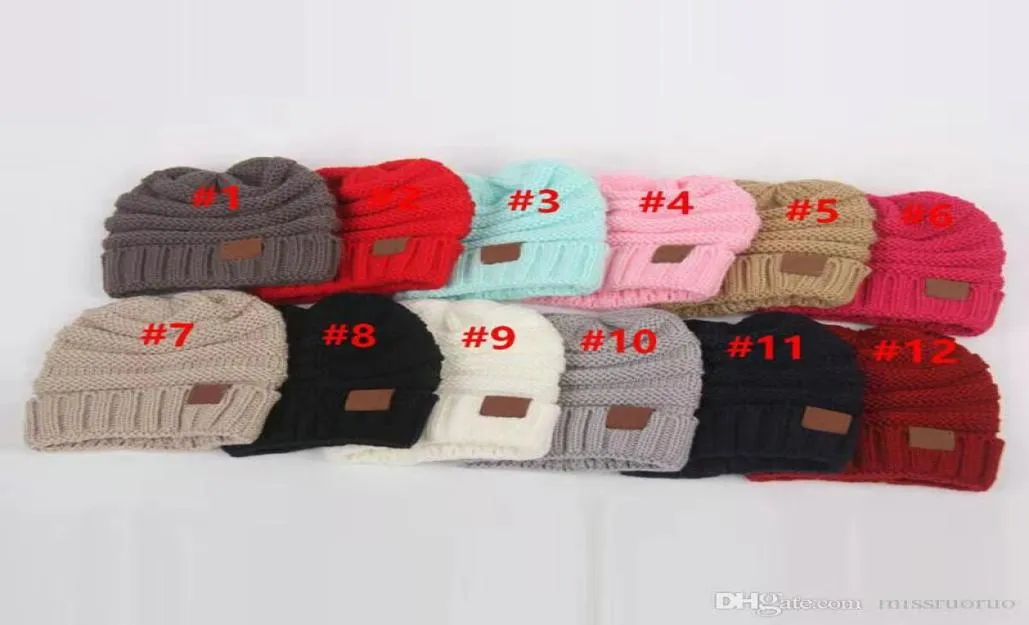 Barn vinter varm hatt stickad hatt etikett barn chunky stretchbara barn stickade mössa baby hatt mössa skully hattar 12 färg dhl9833308