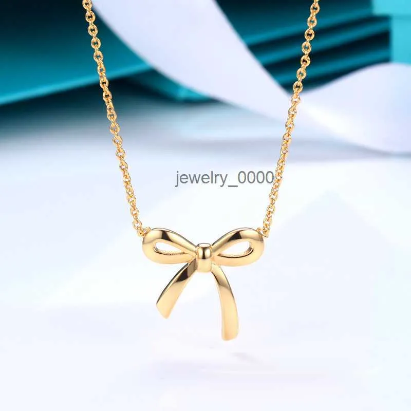 المبيعات الساخنة S925 قلادة للنساء المينا T Series Necklace Bow Heart Pendant سلسلة الترقوة الأزياء
