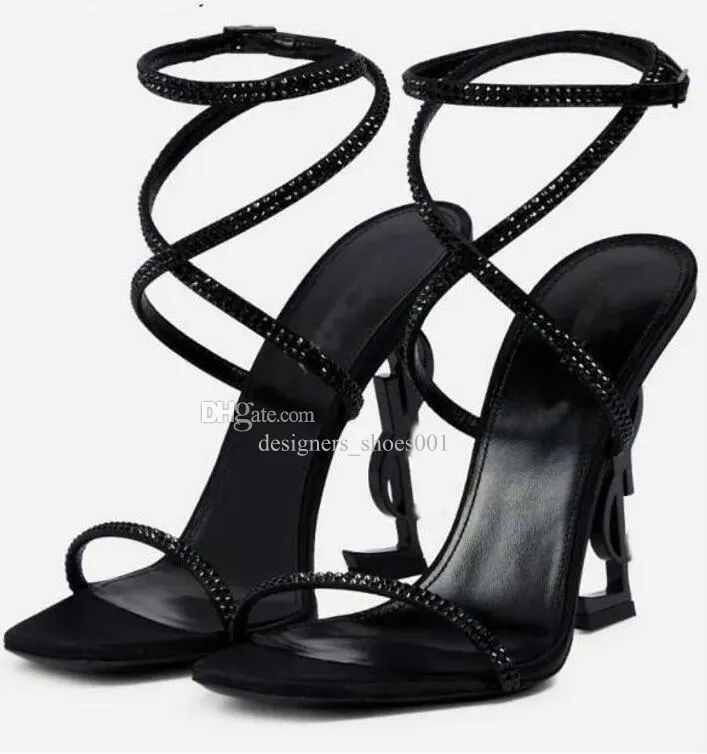 مصمم أحذية نسائية صندل Opyum Black Shoes Crystal Sandals أحذية حمراء قيعان حمراء عالية الكعب الأسود المدببة مضخات اللباس الأحذية في منتصف الحفلة مع صندوق