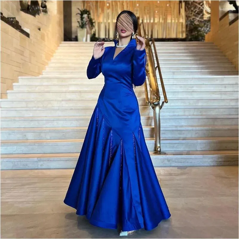 Party Dresses Aleeshuo Saudi Arabia Blue Long Sleeves Vestidos De Noche Pleated Satin Sexy V-Neck Beading Simple A-line Backless Prom Dress