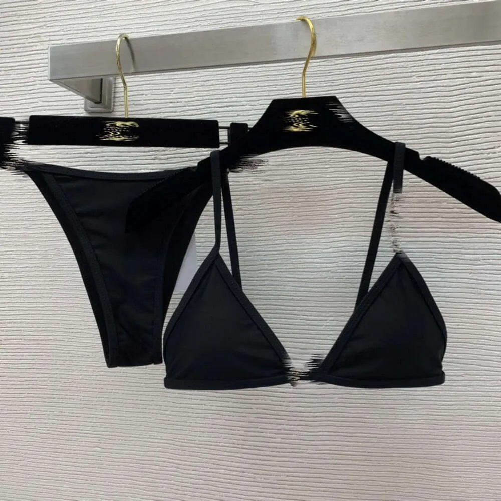 Novo maiô da moda e sexy ao lado do estilo de férias de Crystal Diamond Bikini para mulheres