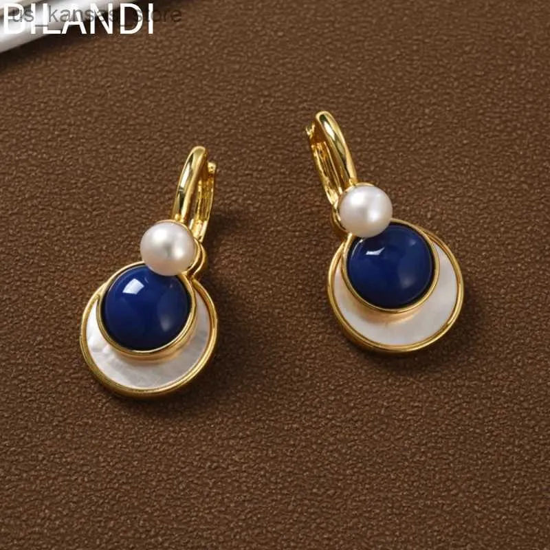 Charm Bilandi Retro Jewelry Elegante temperamento Tre che indossa un orecchino di pietra per donna regalo per le donne Accessori caldi Vendita calda240408