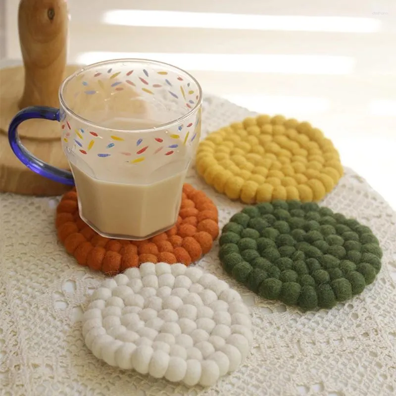 Table Mats 1Pcs Handmade Wool Felt Coasters Colorful Round Shape Nordic Style Insulation Pad Kawaii Kitchen Gadget Accessories Supplies