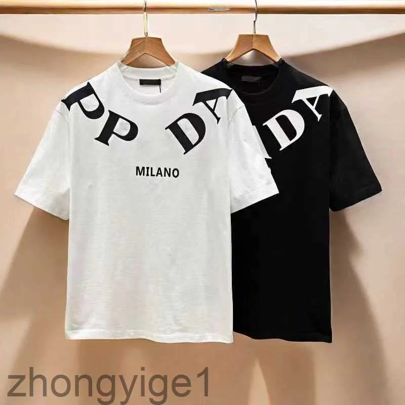 T-shirt Haikyuu Brand Mens T-shirt T-shirt T-shirt pour femmes ALPHABET 3D STÉOSCOPIQUE IMPRESSION COURT