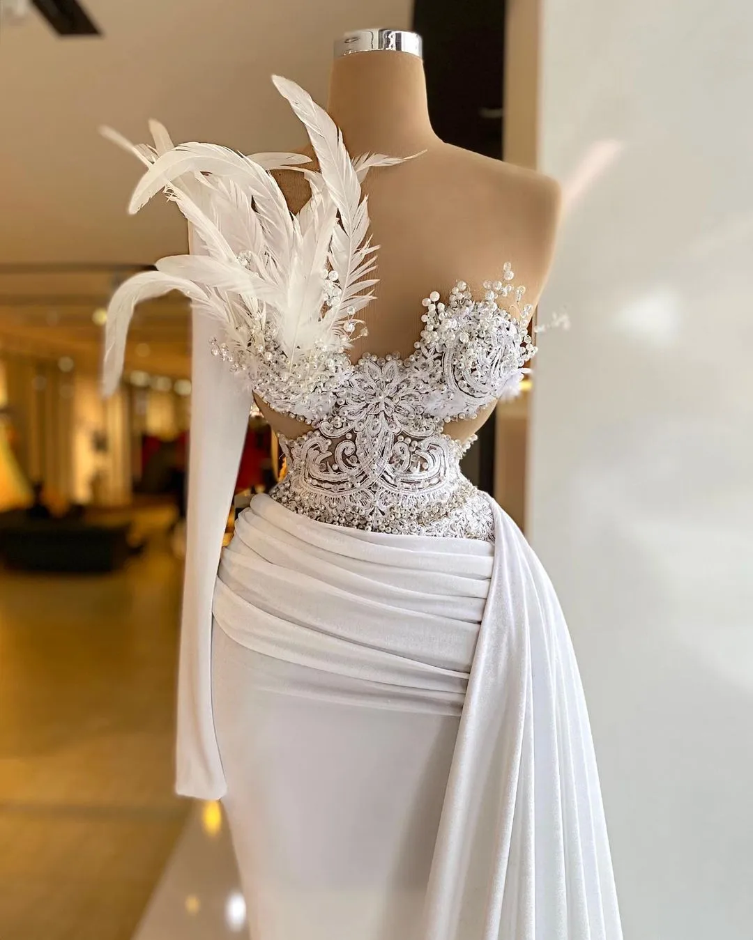 Luxury Elegant Mermaid Prom Dresses One Shoulder Long Sleeve Feathers Appliques Beading Women Evening Pageant Gowns Custom Made