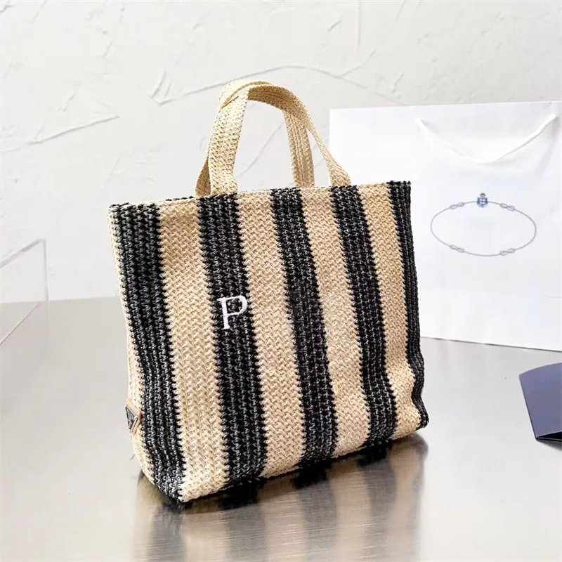 Luxe raffia weven Tote Tote Toole Strandzakken Dames Zomer Fashion koppeling Travel Designer Tassen 10A Kwaliteit Crossbody Schouder Duffer Bag Mens Weoordwerk Handtas