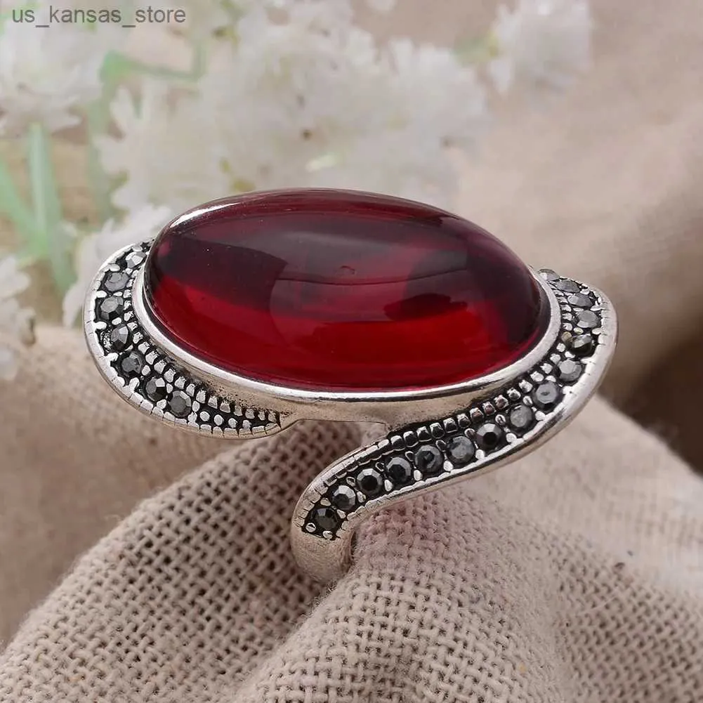 Cluster anneaux vintage exagération personnalisée Garnet Thai Silver Womens Ring Finger Hot Selling Womens Gifts sans FADING240408