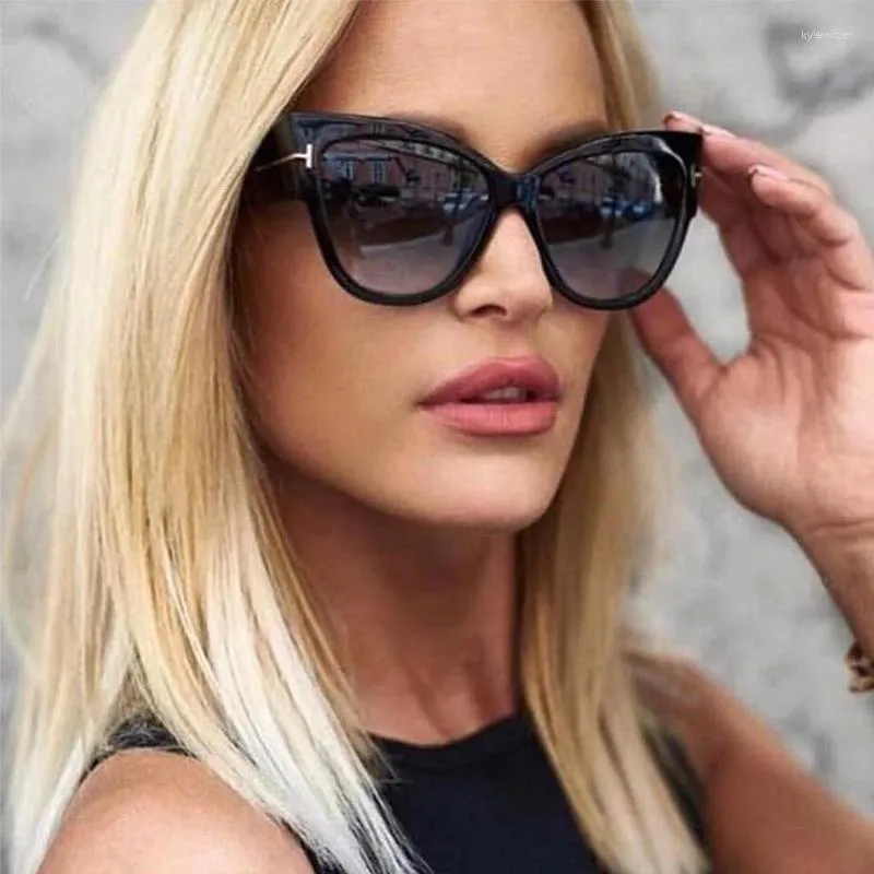 Sunglasses Fashion Cat Eye Woman Brand Designer Big Frame Gradient Sun Glasses Clear Lens Female Shades Vintage