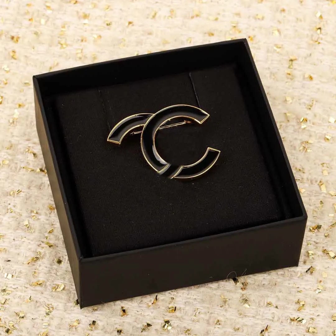 2024 Luxury quality cham brooch with black enamel desinger jewelry have stamp in 18k gold plated and box PS7671B