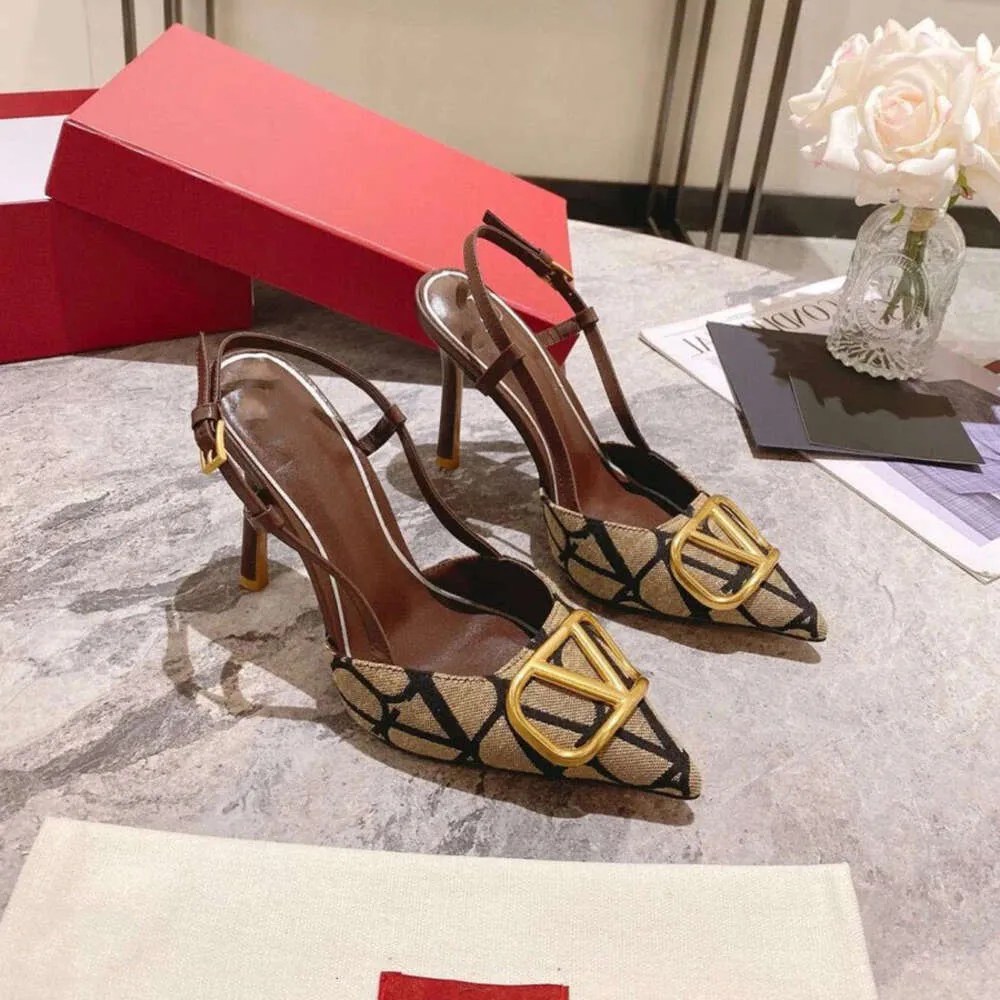 with Box vltn shoes Women Shoes Designer Sandals Slippers High Heels Shoes Brand Buckle 4cm 6cm 8cm 10cm Thin Heels Pointed Toe Black Nude Red Bottoms Shoes redbottom