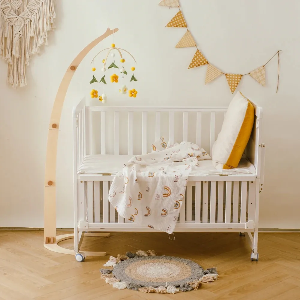 Babybett Bell Mobile Rasseln Spielzeug für 012 Monate Holz auf den geborenen Musikboxen hängen 240408