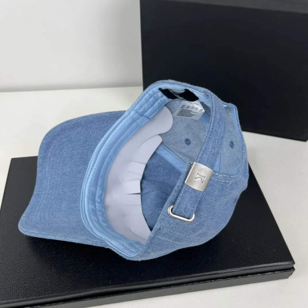 Tasarımcı Cap Luxury Hat Klasik Kovboy İşlemeli Erkek ve Kadın Şapkaları Yıkanabilir Denim Ördek Dil Şapkası Şapkalar Moda Balıkçı Şapkası